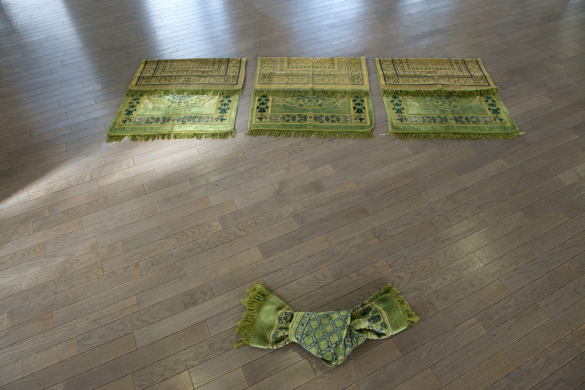 Four prayer carpet